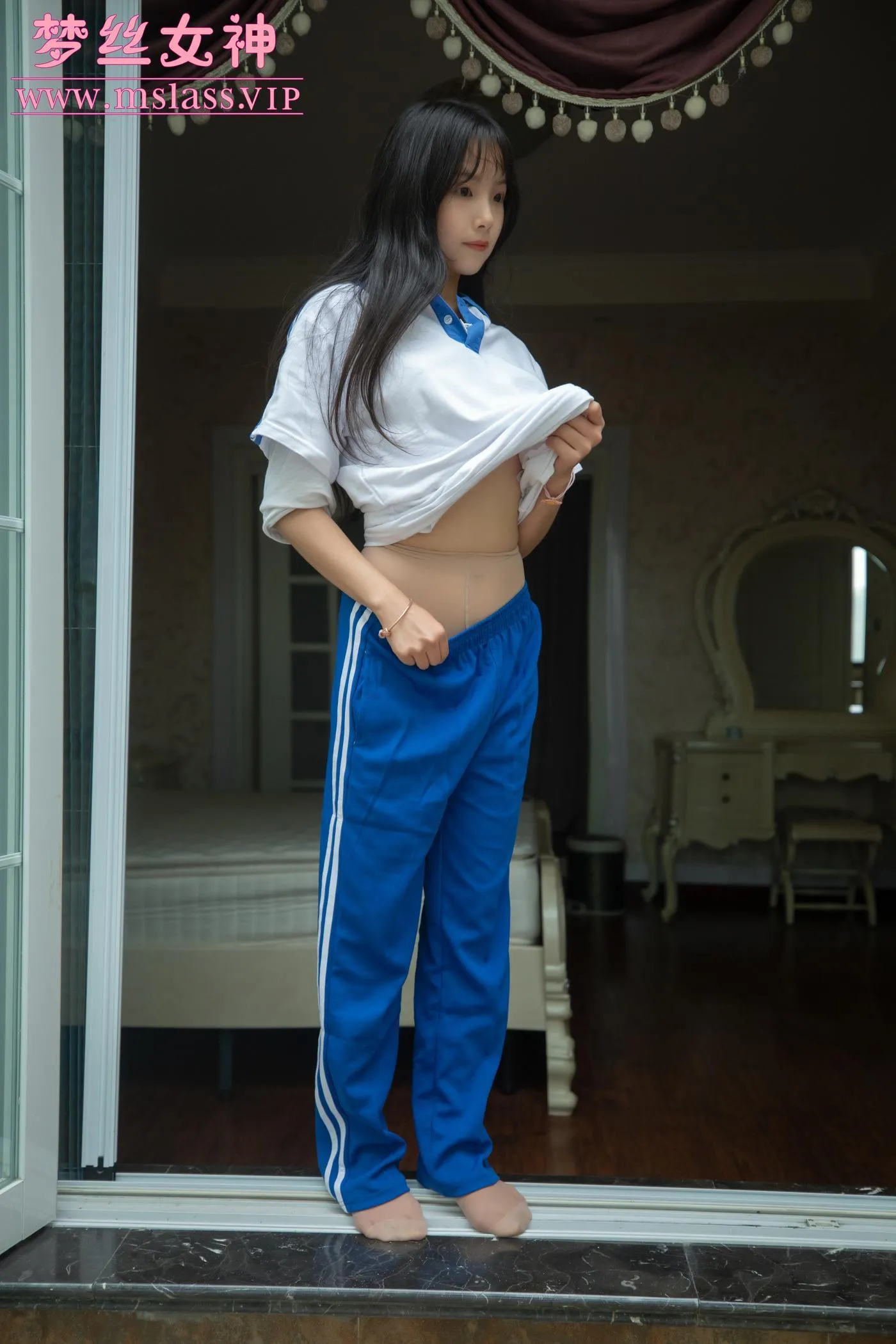 [MSLASS梦丝女神] 2020.12.13 NO.135 班花灵唯 校服纯白诱 [59P]插图